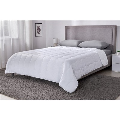 Одеяло MITTE Erlesen Полиэфирное волокно 140х205 см, 1,5 спальные