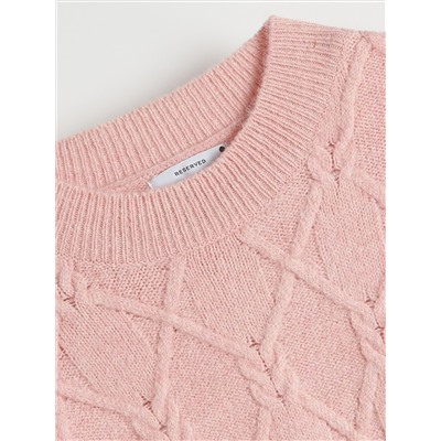 Пуловер эффектной вязки