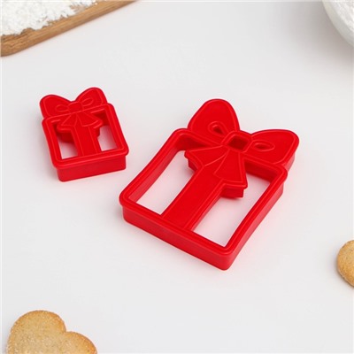 Форма для печенья «Подарок», вырубка, штамп, 8,5×6,5 см, 5,1×3,9 см, цвет красный