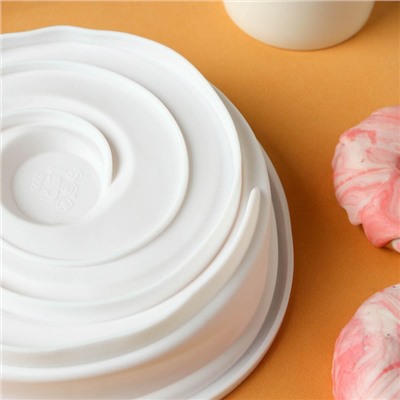 Форма силиконовая для выпечки и муссовых десертов KONFINETTA «Круговорот», 20×5 см, цвет белый