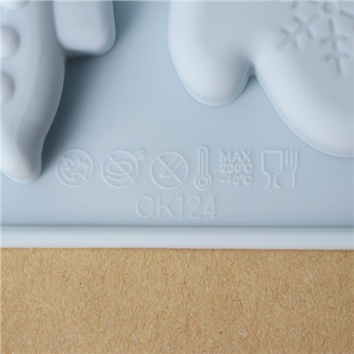 Форма силиконовая для выпечки Доляна «Новогоднее чудо», 18,8×18,3×1,5 см, 11 ячеек, цвет серый