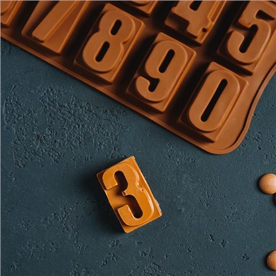 Форма силиконовая для льда и кондитерских украшений Доляна «Цифры», 20×11 см, 10 ячеек, цвет шоколадный