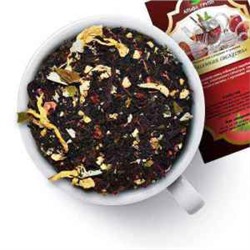 Чай черный "Весенняя свежесть" Черный чай с кусочками клубники, гибискусом, листьями малины, подсолнуха, с ароматом клубники.