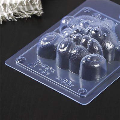 Форма для шоколада и конфет пластиковая «Объятия мишек», 7,5×8,2×2,9 см, цвет прозрачный