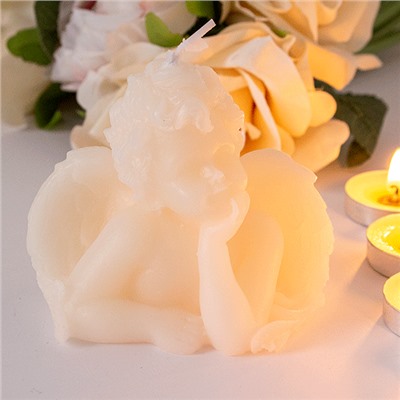 Свеча интерьерная Ангел 9х8 см цвет ваниль