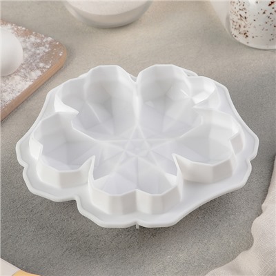Форма силиконовая для муссовых десертов и выпечки Доляна «Флер де пьер», 19,5×19,5 см, цвет белый