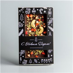 Тёмный шоколад с клубникой, арахисом и жаренным кешью, новогодняя коробочка #7