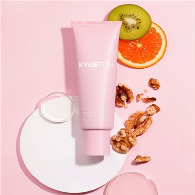 KYLIE SKIN Walnut Face Scrub  Ореховый скраб для лица