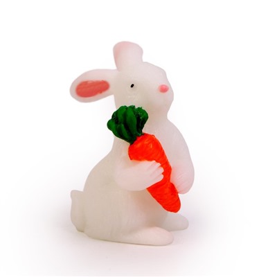 Миниатюра кукольная «Заяц с морковкой», размер: 2,5 × 3 × 3,5 см