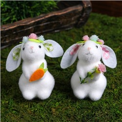 Сувенир "Кролики с морковкой и цветочком" набор 2 шт 8х4,5х4,5 см