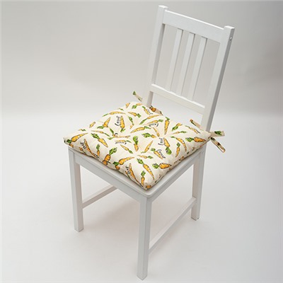 Сидушка на стул с завязками 'Радушная хозяйка (Традиция)' 40х40, рогожка, 'Морковки'