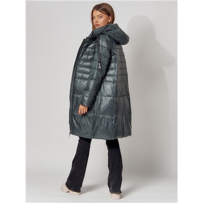 Пальто утепленное с капюшоном зимние женское  темно-зеленого цвета 442116TZ