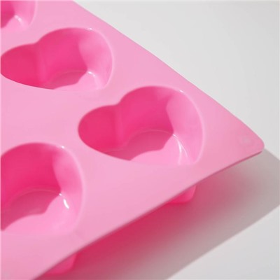 Форма силиконовая для выпечки Доляна «Сердце», 26,5×18 см, 6 ячеек, цвет МИКС
