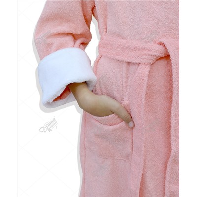 Детский махровый халат с капюшоном и печатью "Кошечка" персиковый