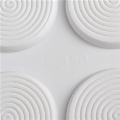 Форма силиконовая для муссовых десертов и выпечки Доляна «Гипноз», 30×17,5×0,5 см, 6 ячеек, d=7,7 см, цвет белый